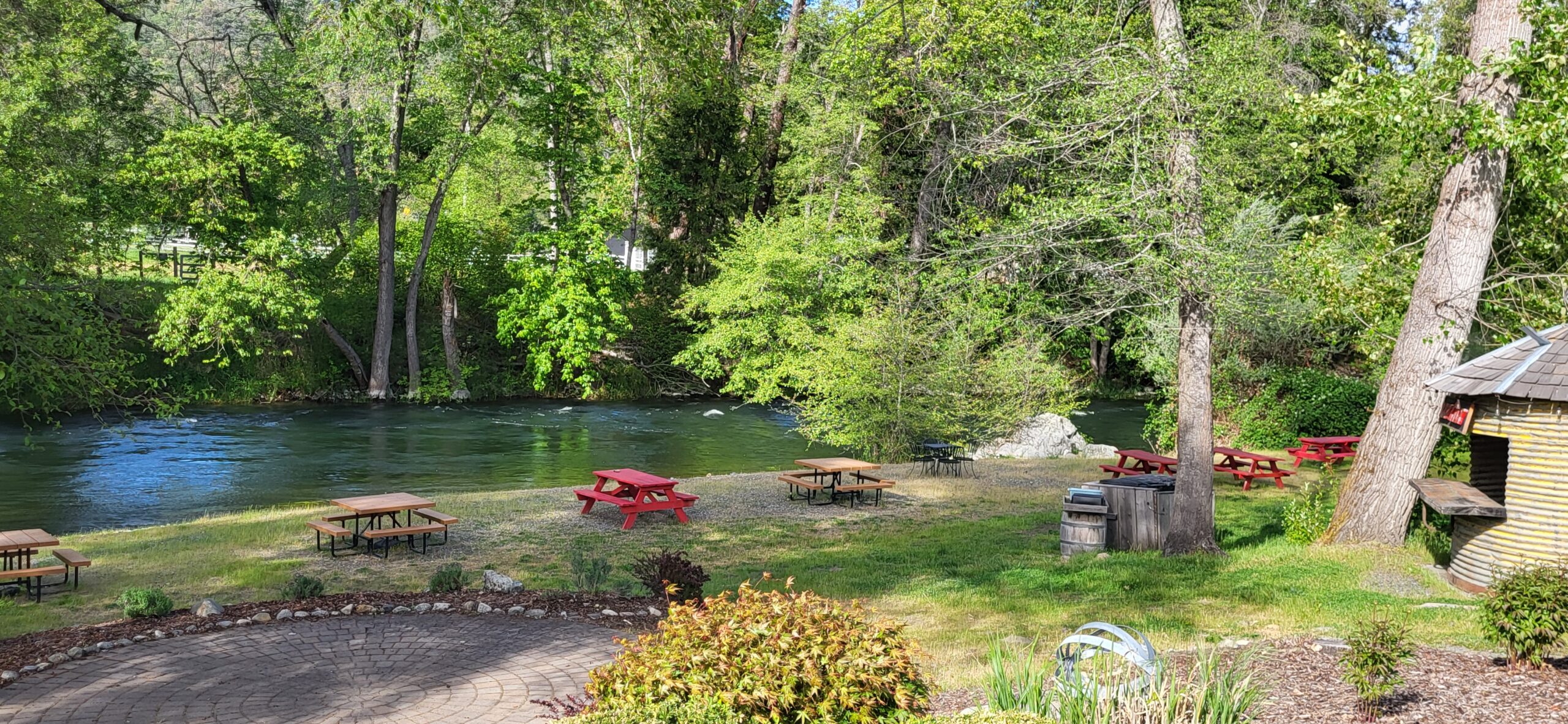 Rock'in by the River at Red Lily Vineyards
